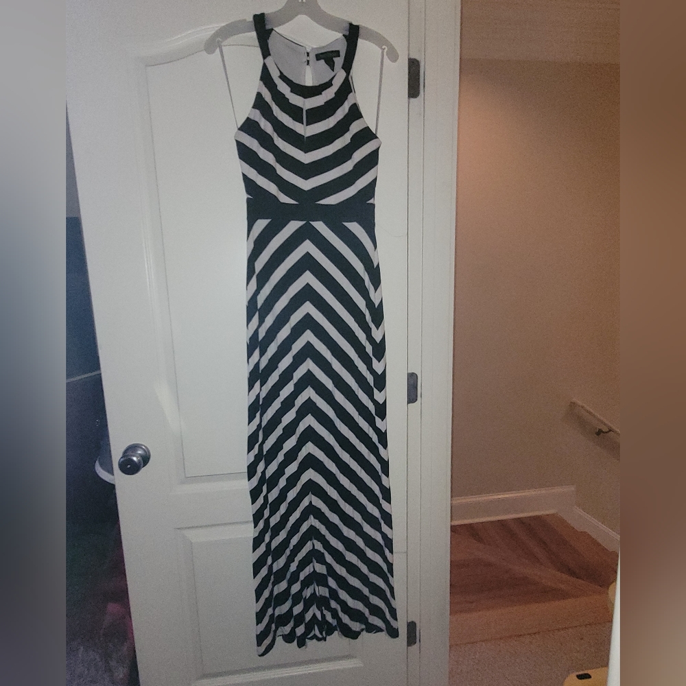 White House Black Market Women's Black & White Maxi Dress with Front Split